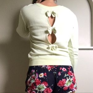 Peek-a-boo back sweatshirt with bows